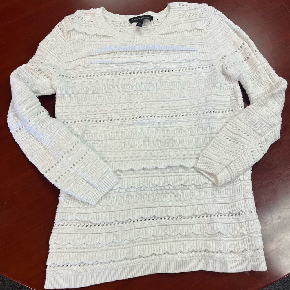 Banana Republic White Ruffle Feminine Sweater sz S EUC